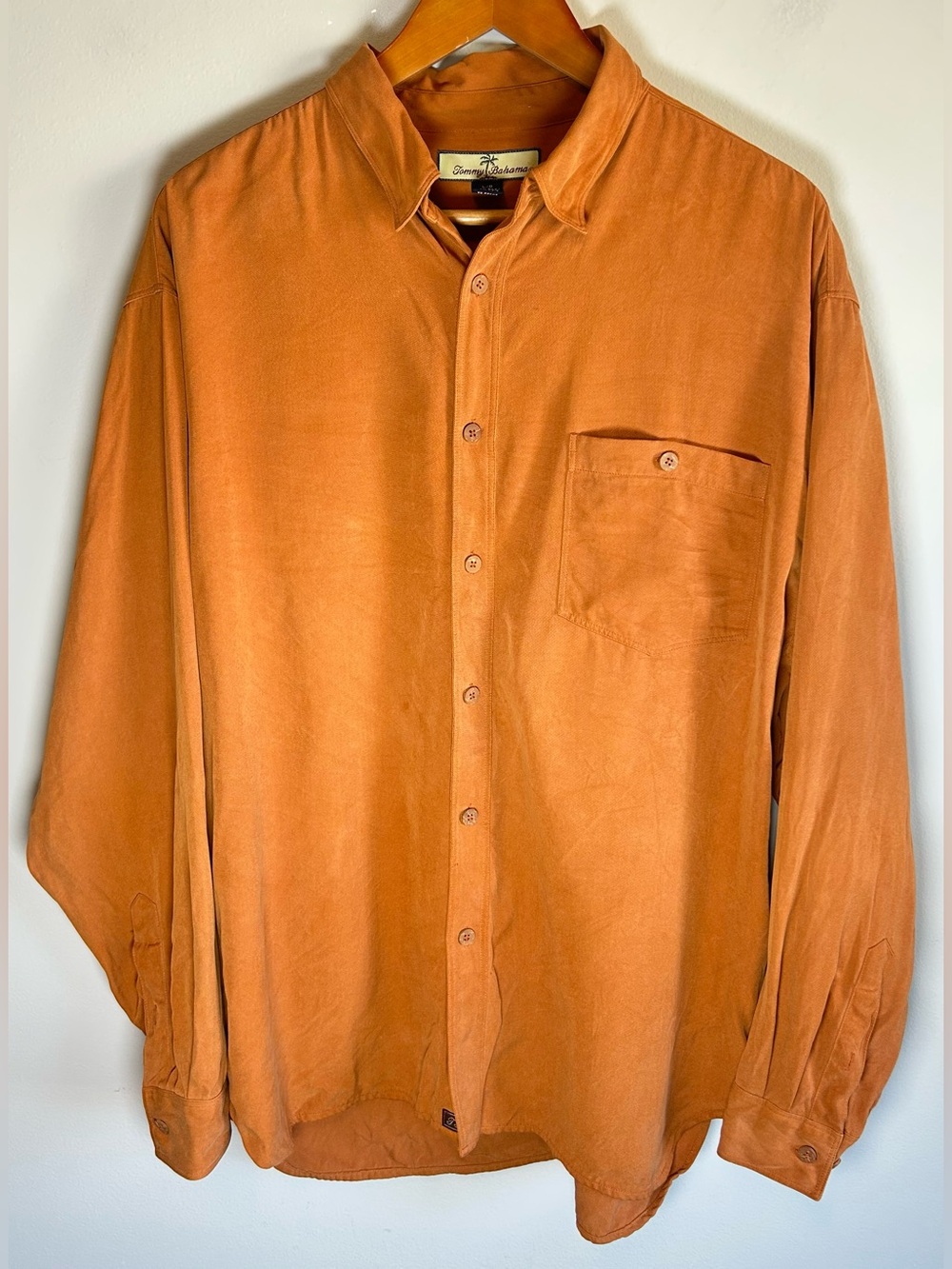 Tommy Bahama Long Sleeve Button Up Shirt Men’s L Rustic Orange 100% Silk Pocket